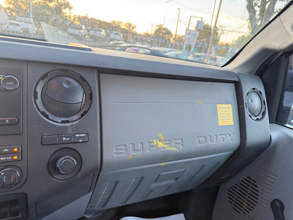 2015 Ford F-250 Image 33
