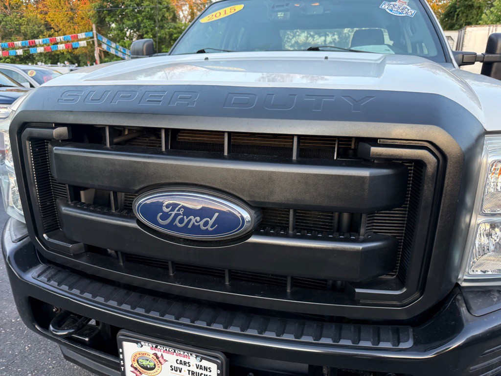 2015 Ford F-250 Image 38