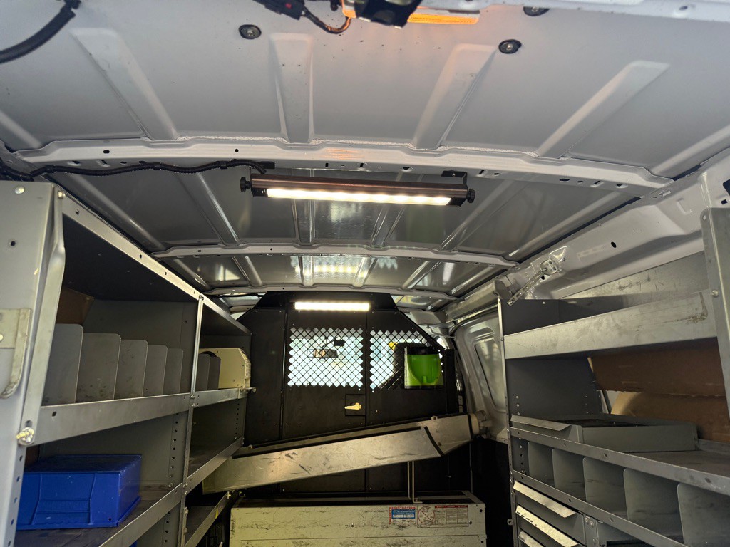 2014 Ford Econoline Image 37