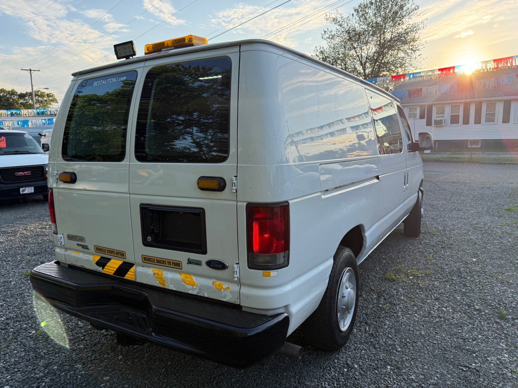 2014 Ford Econoline Image 3