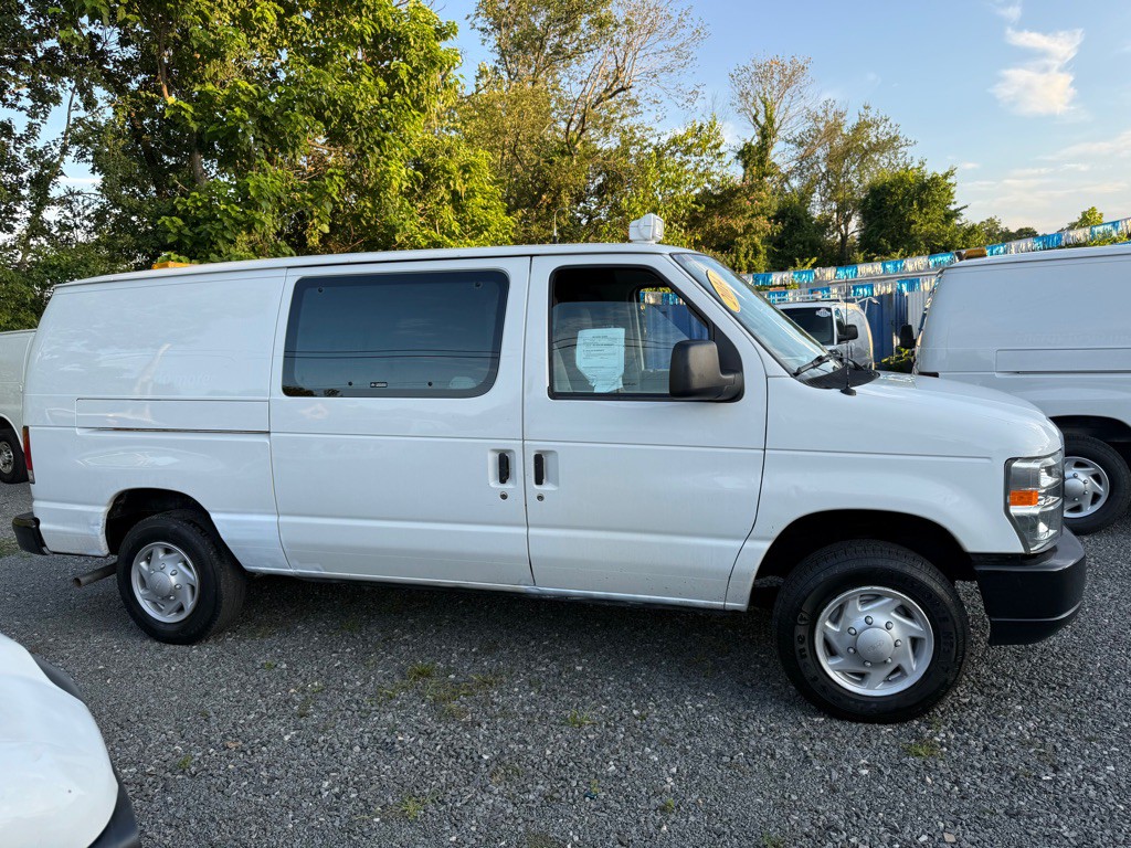 2014 Ford Econoline Image 10