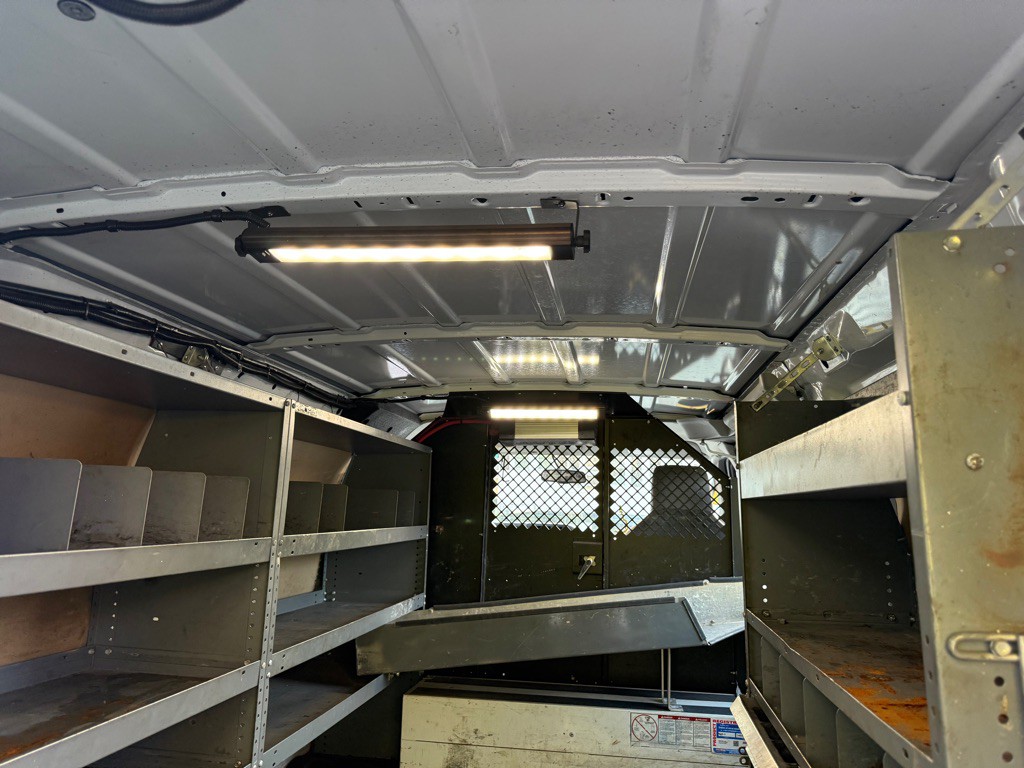 2014 Ford Econoline Image 29