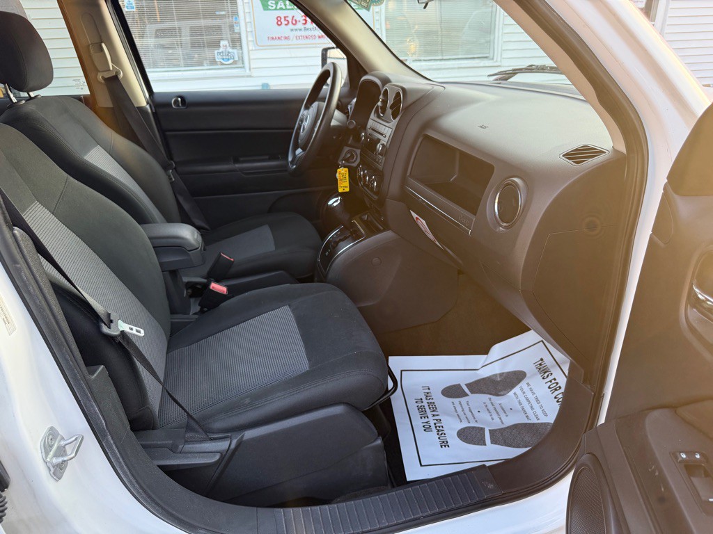 2014 Jeep Patriot Image 12