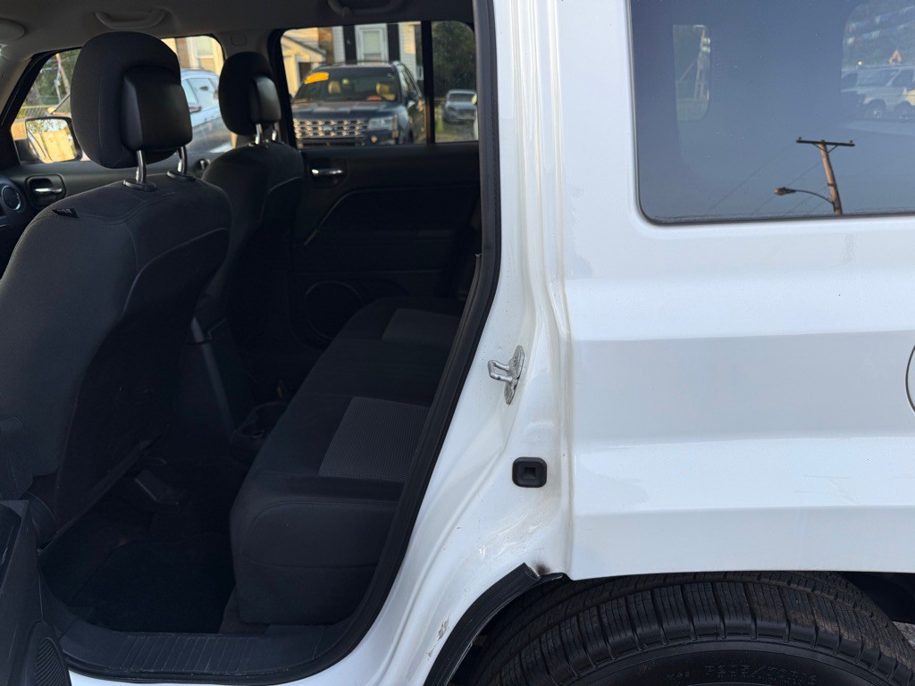 2014 Jeep Patriot Image 14