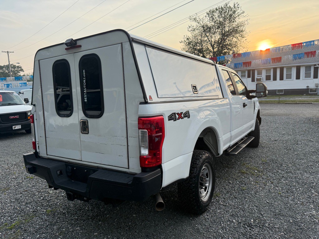 2017 Ford F-250 Image 2