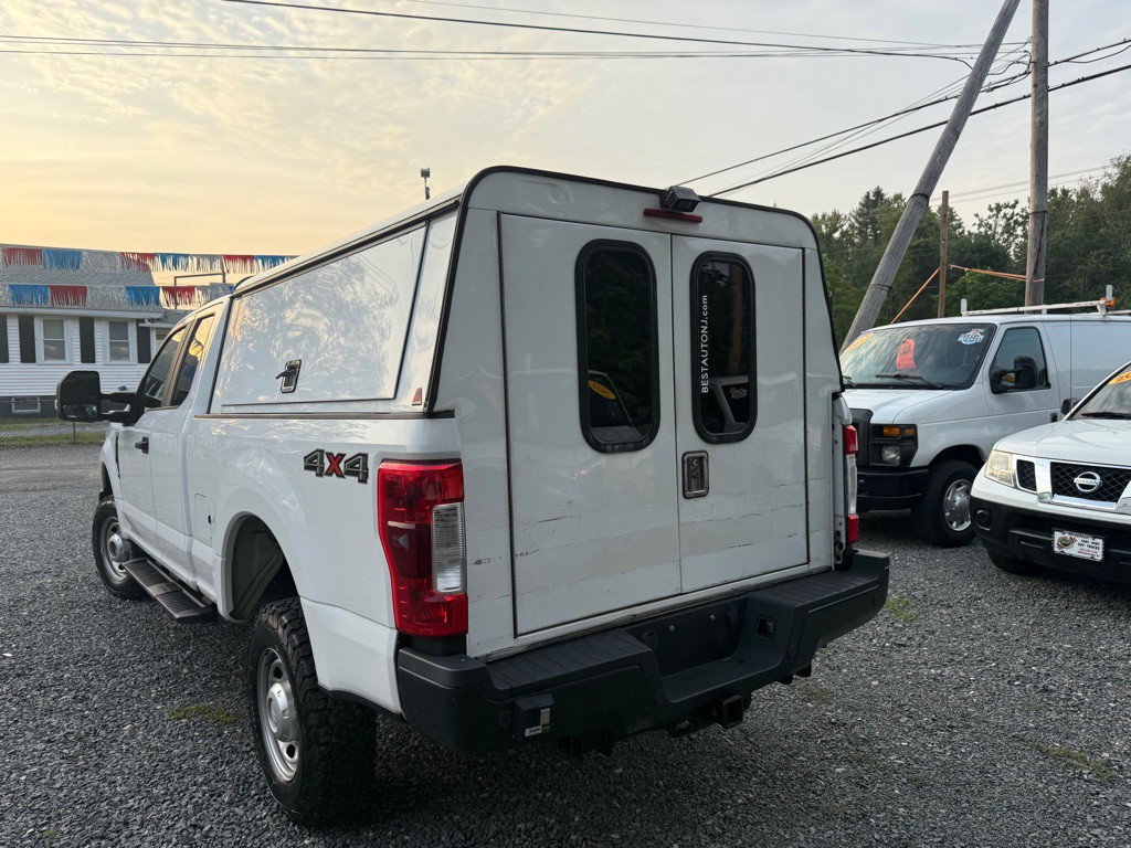 2017 Ford F-250 Image 3