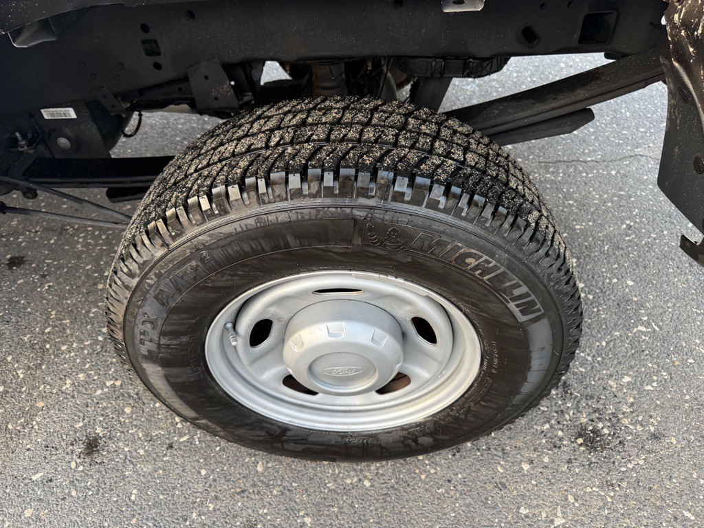 2017 Ford F-250 Image 32
