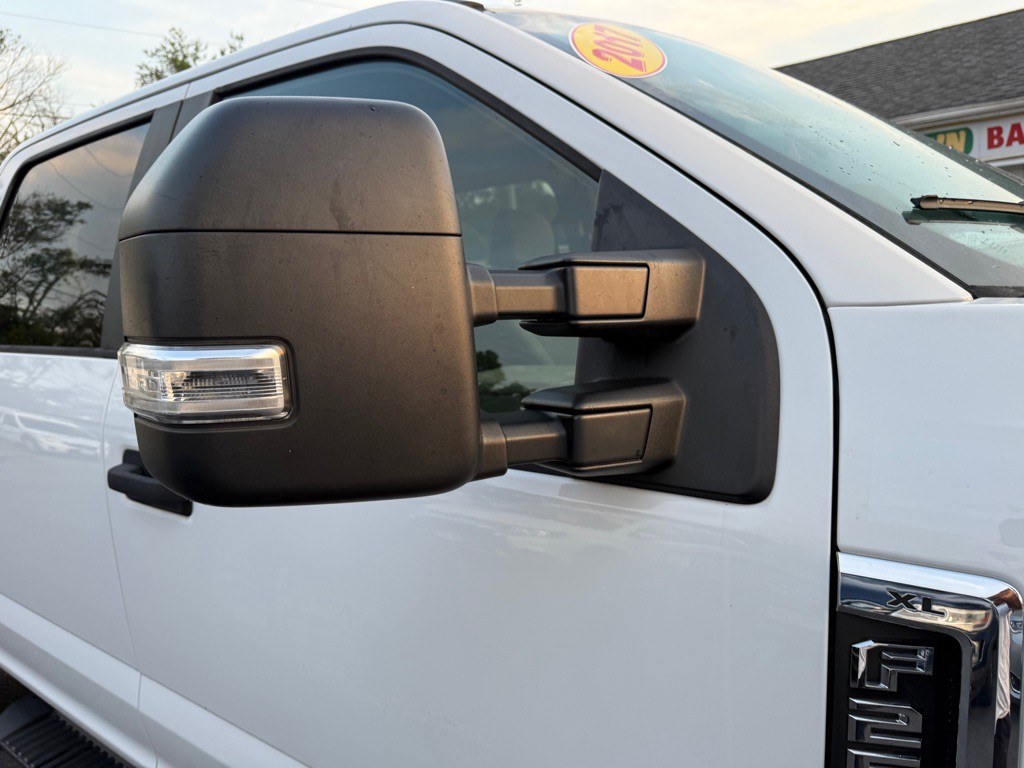 2017 Ford F-250 Image 45