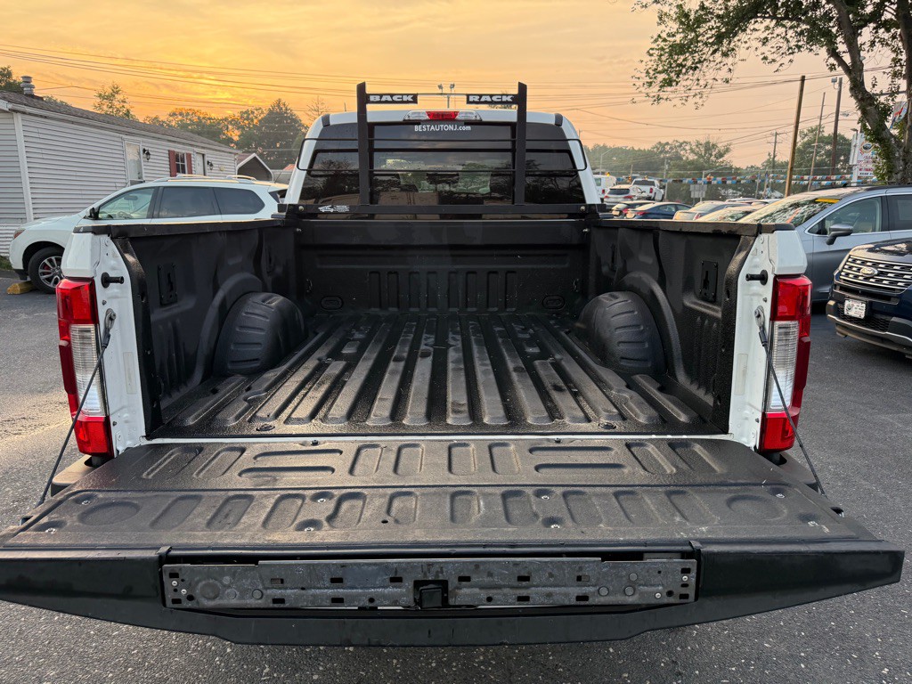 2017 Ford F-250 Image 56