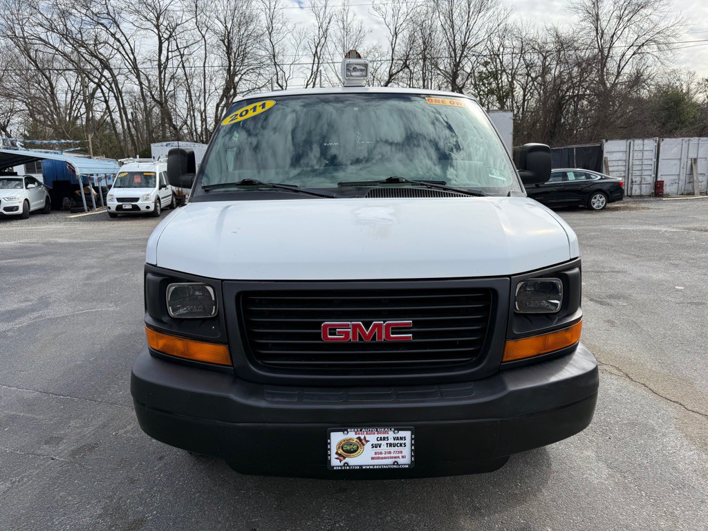 2011 GMC Savana Image 6