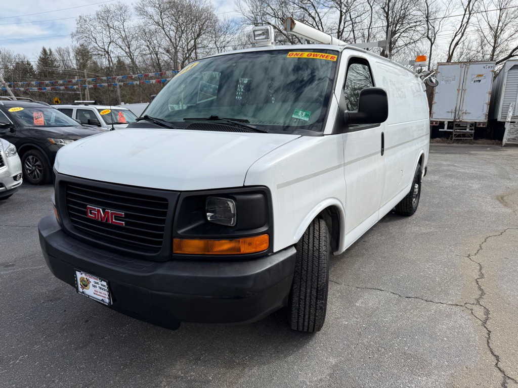 2011 GMC Savana Image 8