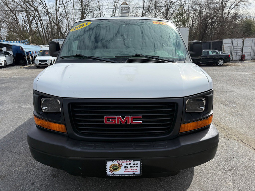 2011 GMC Savana Image 41