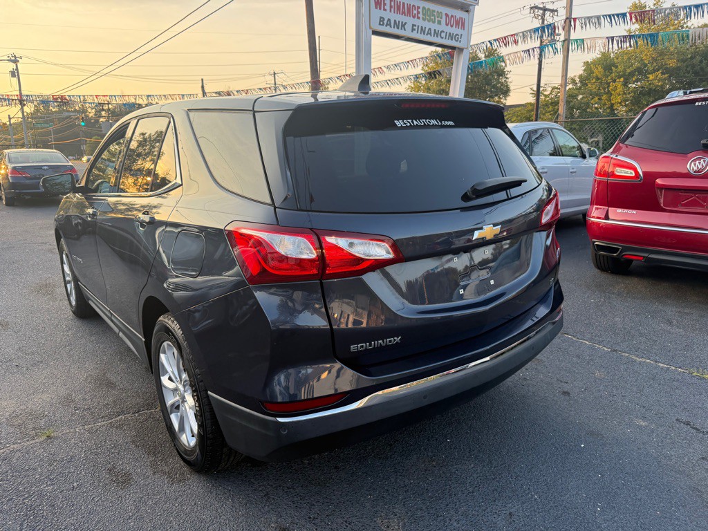 2018 Chevrolet Equinox Image 2