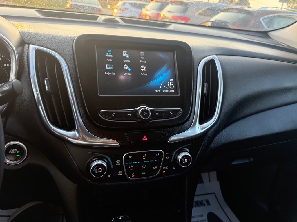 2018 Chevrolet Equinox Image 13