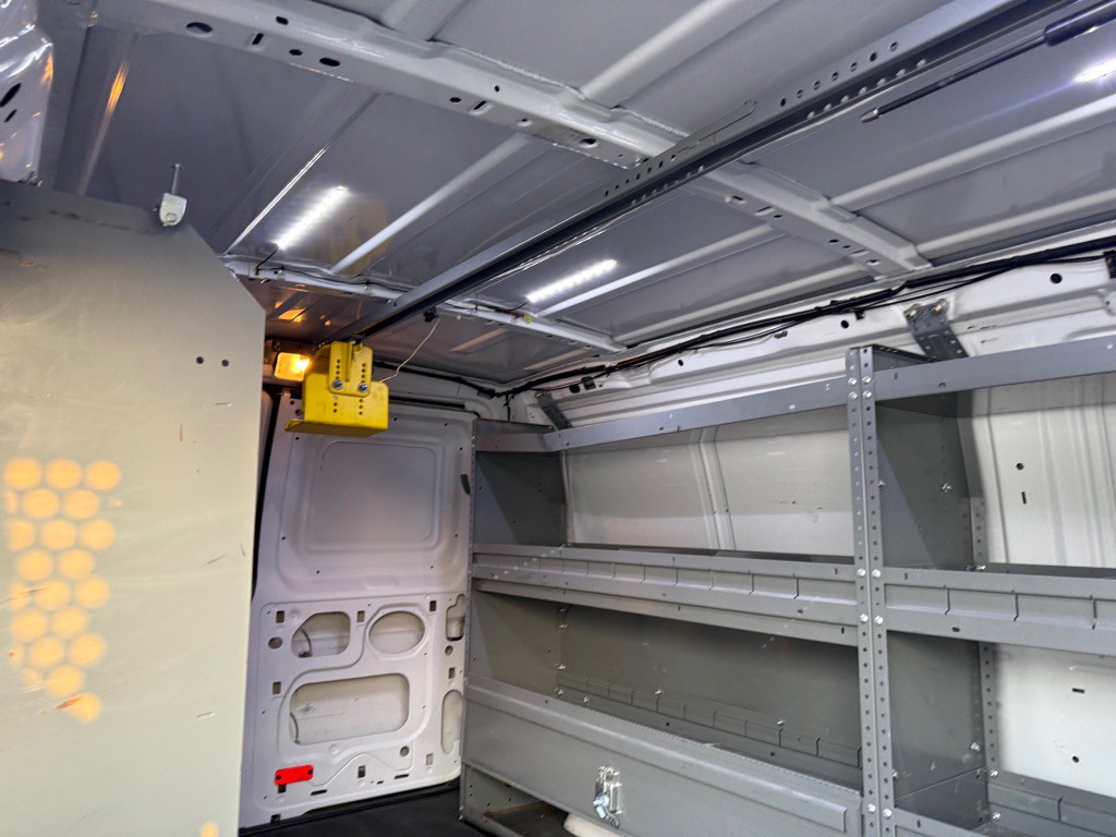 2014 Ford Econoline Image 19