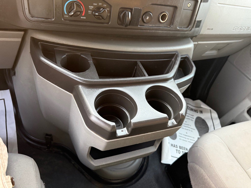 2014 Ford Econoline Image 41