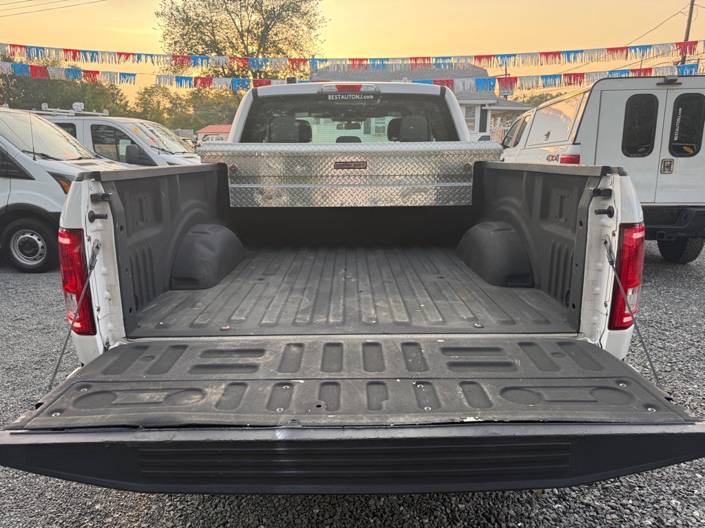 2015 Ford F-150 Image 9