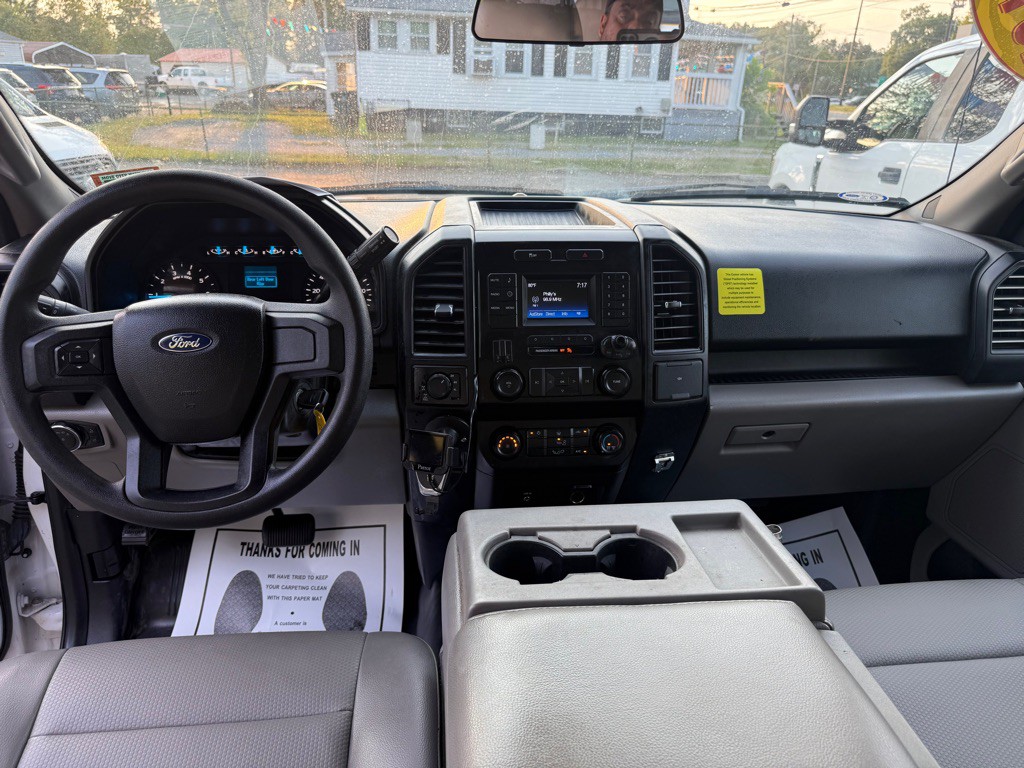 2015 Ford F-150 Image 21
