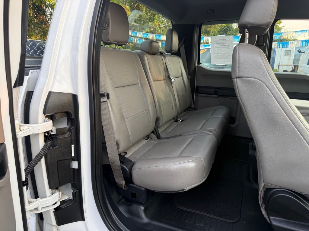 2015 Ford F-150 Image 35
