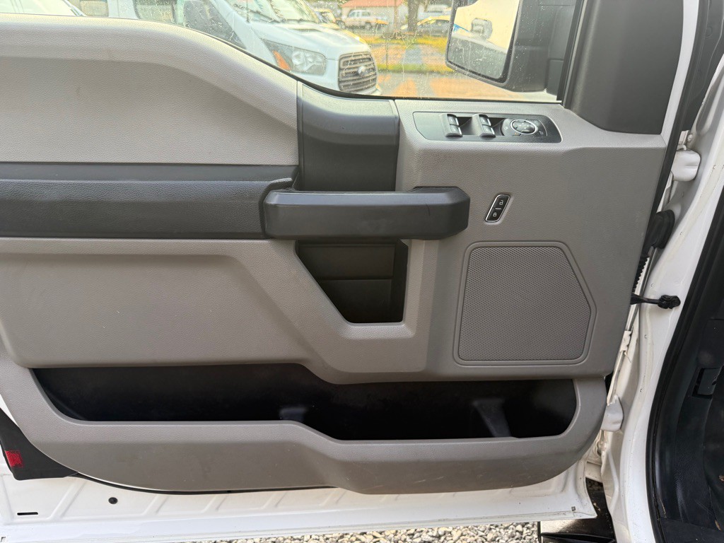 2015 Ford F-150 Image 38