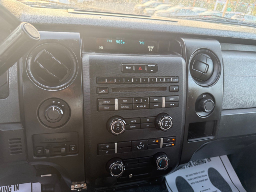 2014 Ford F-150 Image 24