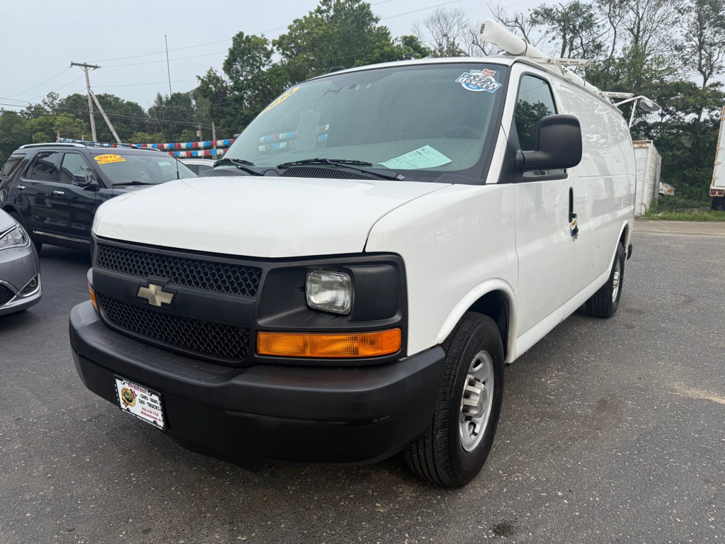 2013 Chevrolet Express Image 5