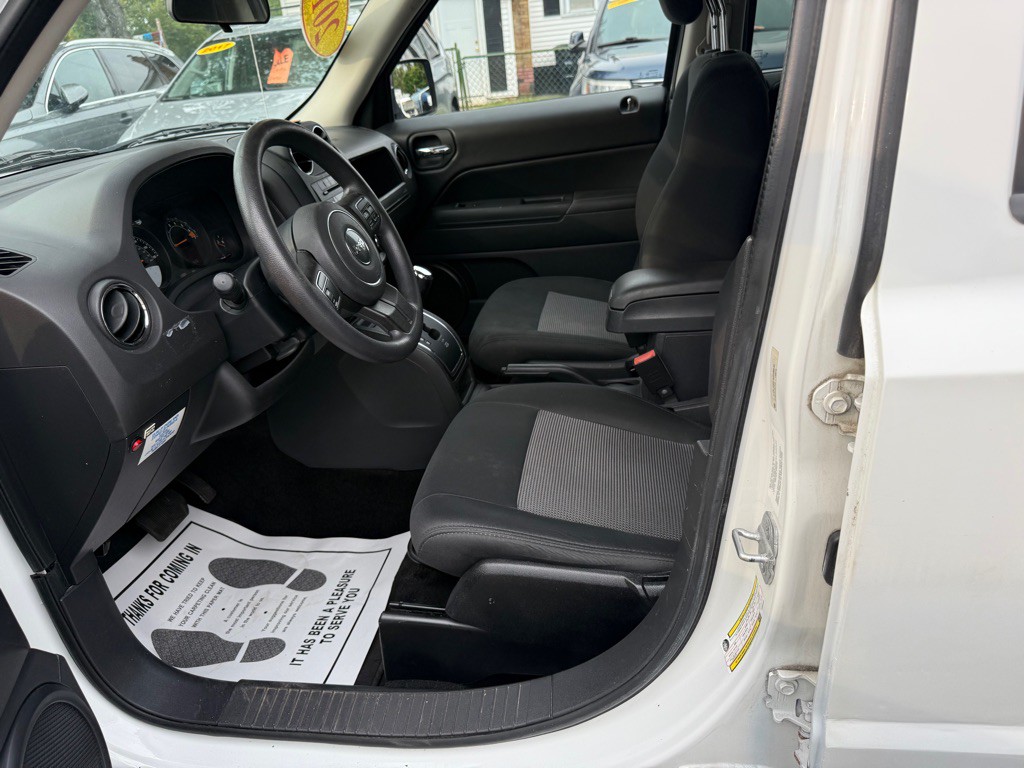 2014 Jeep Patriot Image 10