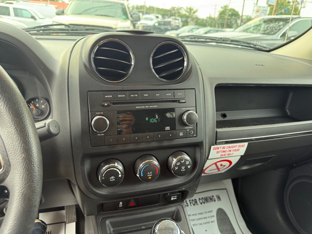 2014 Jeep Patriot Image 16