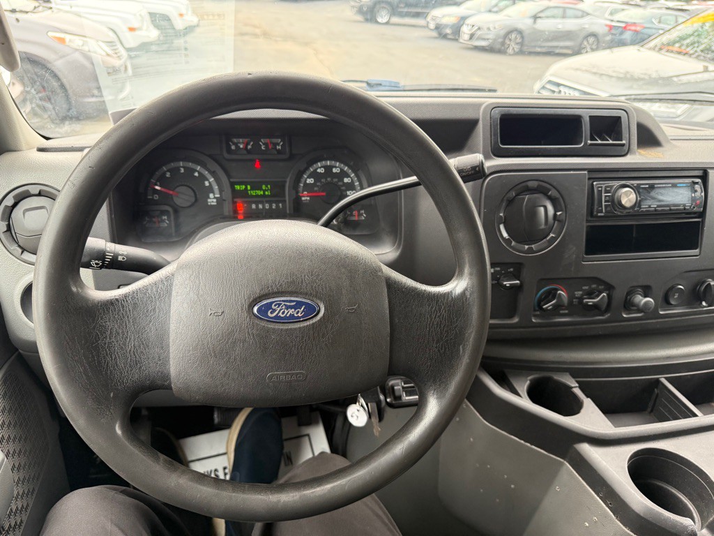 2010 Ford Econoline Image 18