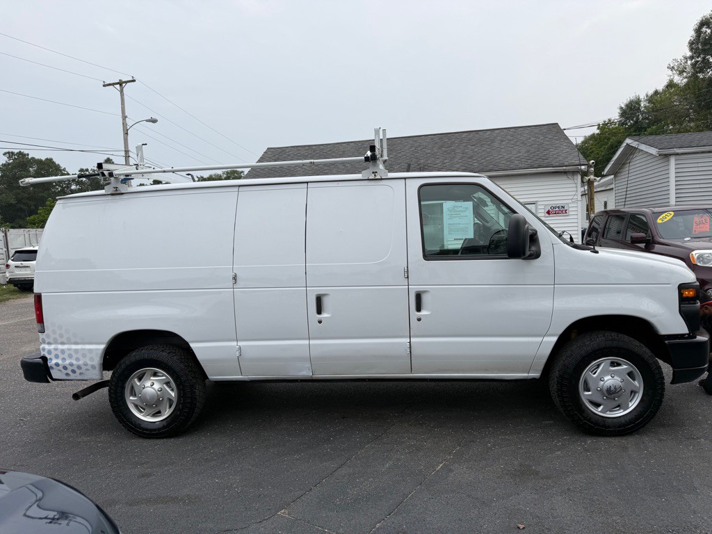 2010 Ford Econoline Image 7