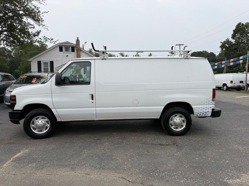 2010 Ford Econoline Image 8