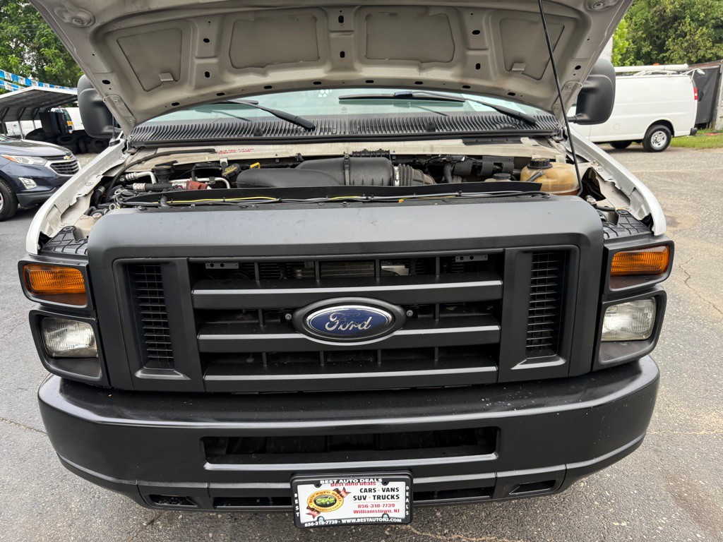 2010 Ford Econoline Image 46