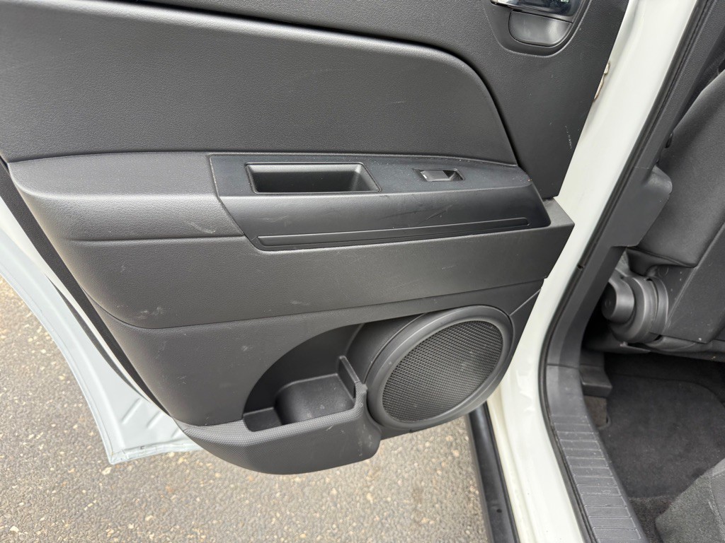 2014 Jeep Patriot Image 25