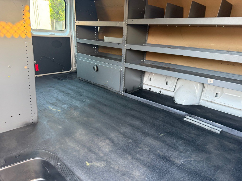 2014 Ford Econoline Image 42