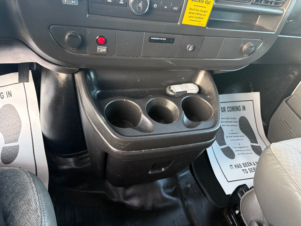 2014 GMC Savana Image 12