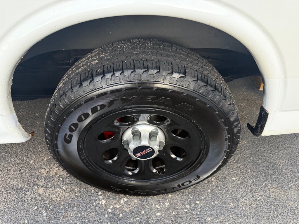 2014 GMC Savana Image 33