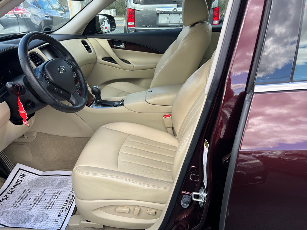 2016 INFINITI QX50 Image 11