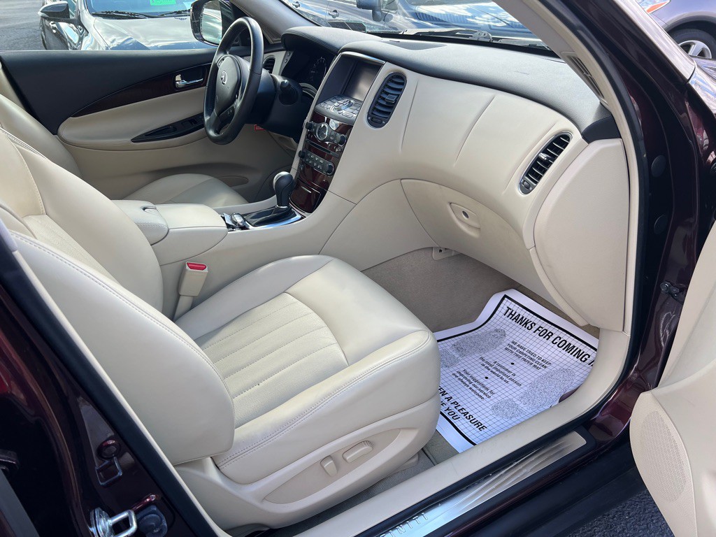 2016 INFINITI QX50 Image 27