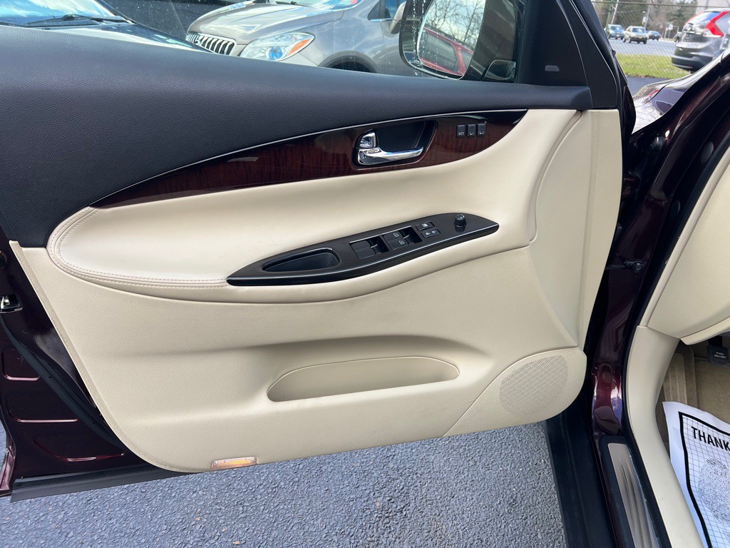 2016 INFINITI QX50 Image 47