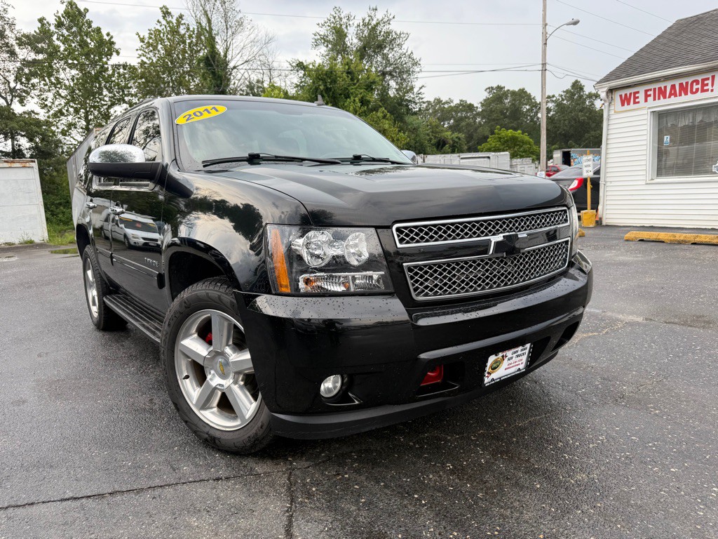 2011 Chevrolet Tahoe Image 1