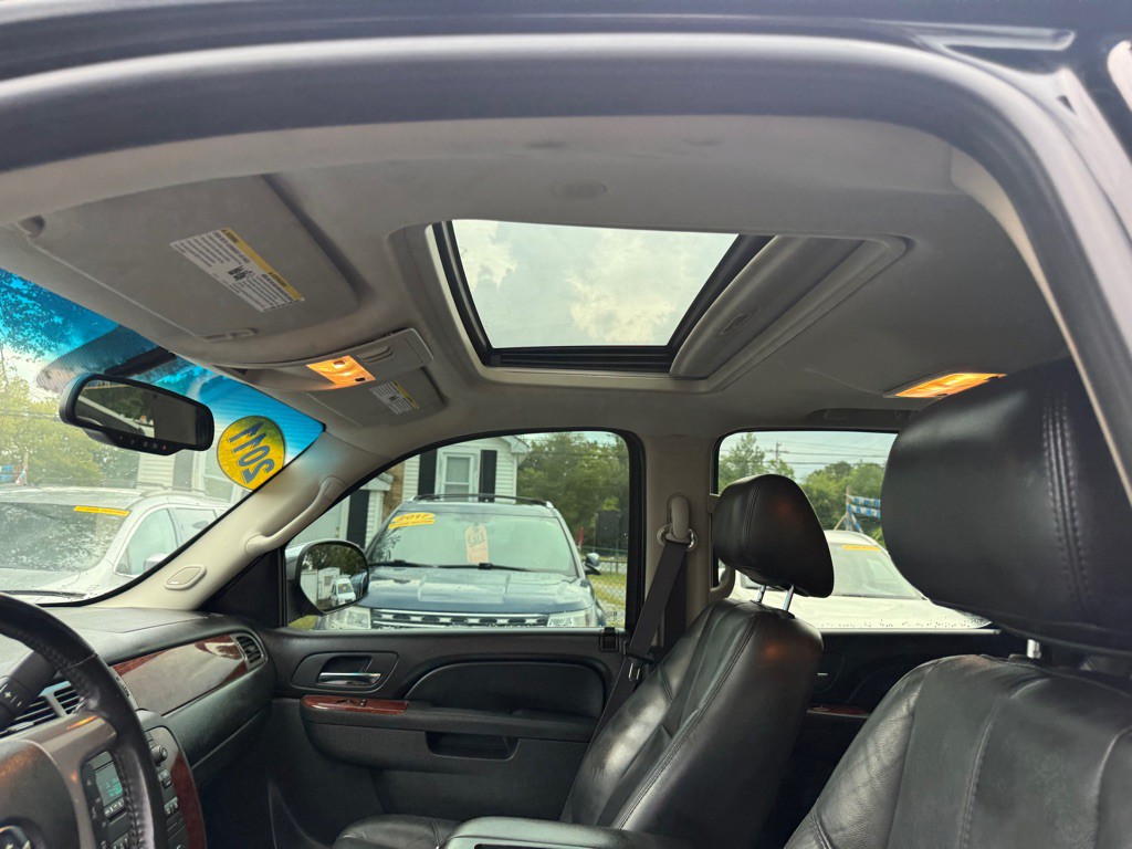 2011 Chevrolet Tahoe Image 16