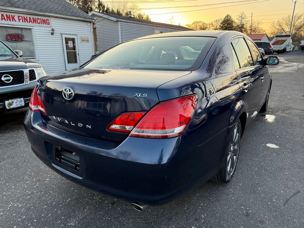 2007 Toyota Avalon Image 4
