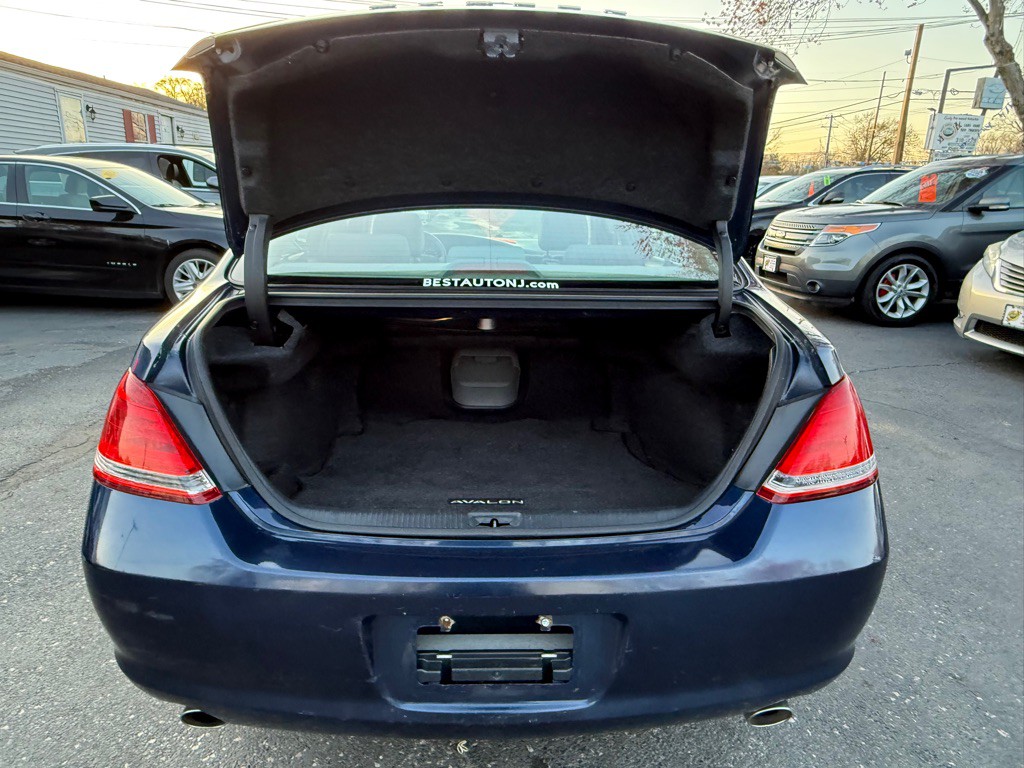 2007 Toyota Avalon Image 7
