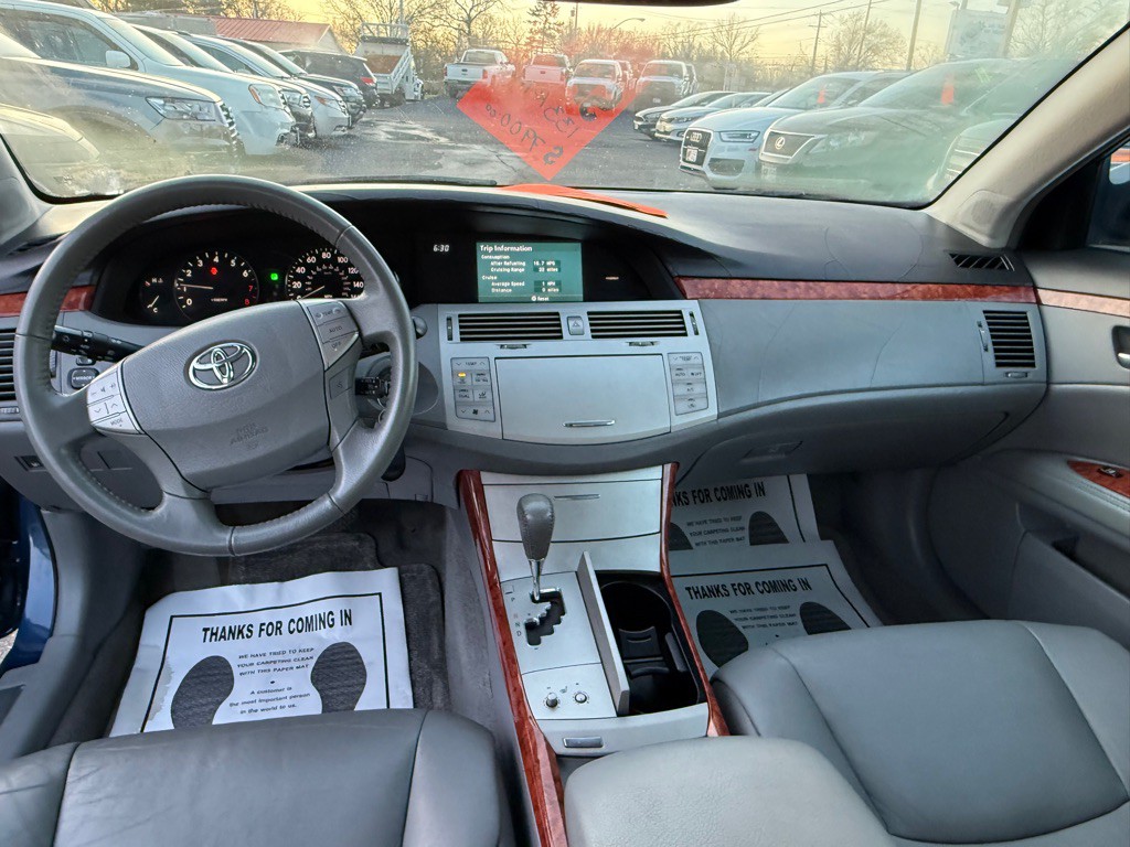 2007 Toyota Avalon Image 12