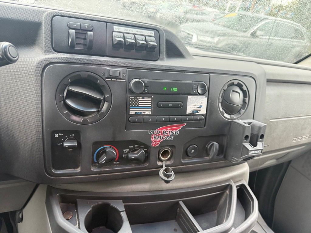 2013 Ford Econoline Image 11
