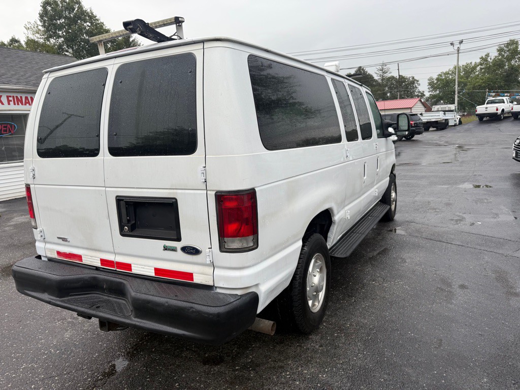 2013 Ford Econoline Image 3