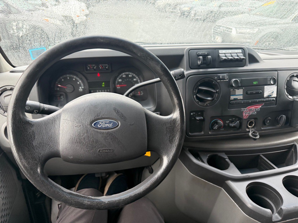 2013 Ford Econoline Image 14