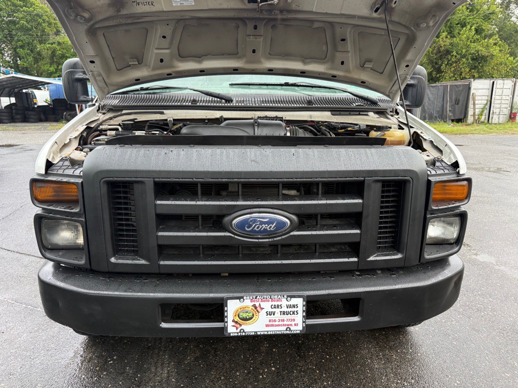 2013 Ford Econoline Image 37