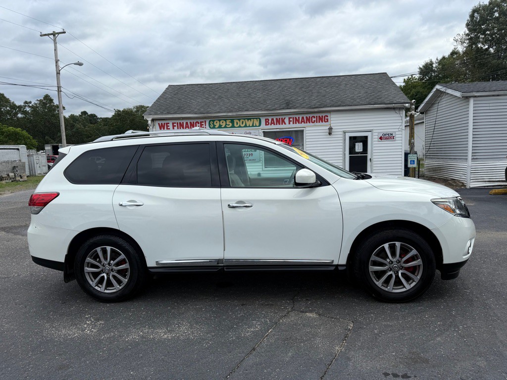2014 Nissan Pathfinder Image 8