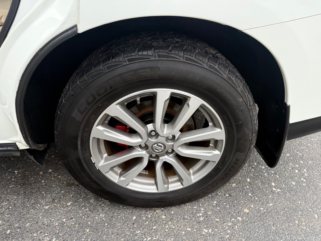 2014 Nissan Pathfinder Image 34